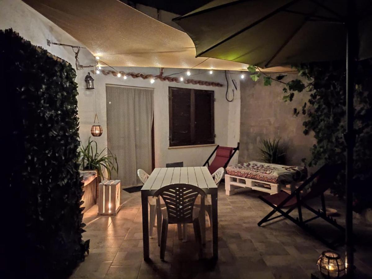 Villa Il Melograno Badesi Esterno foto