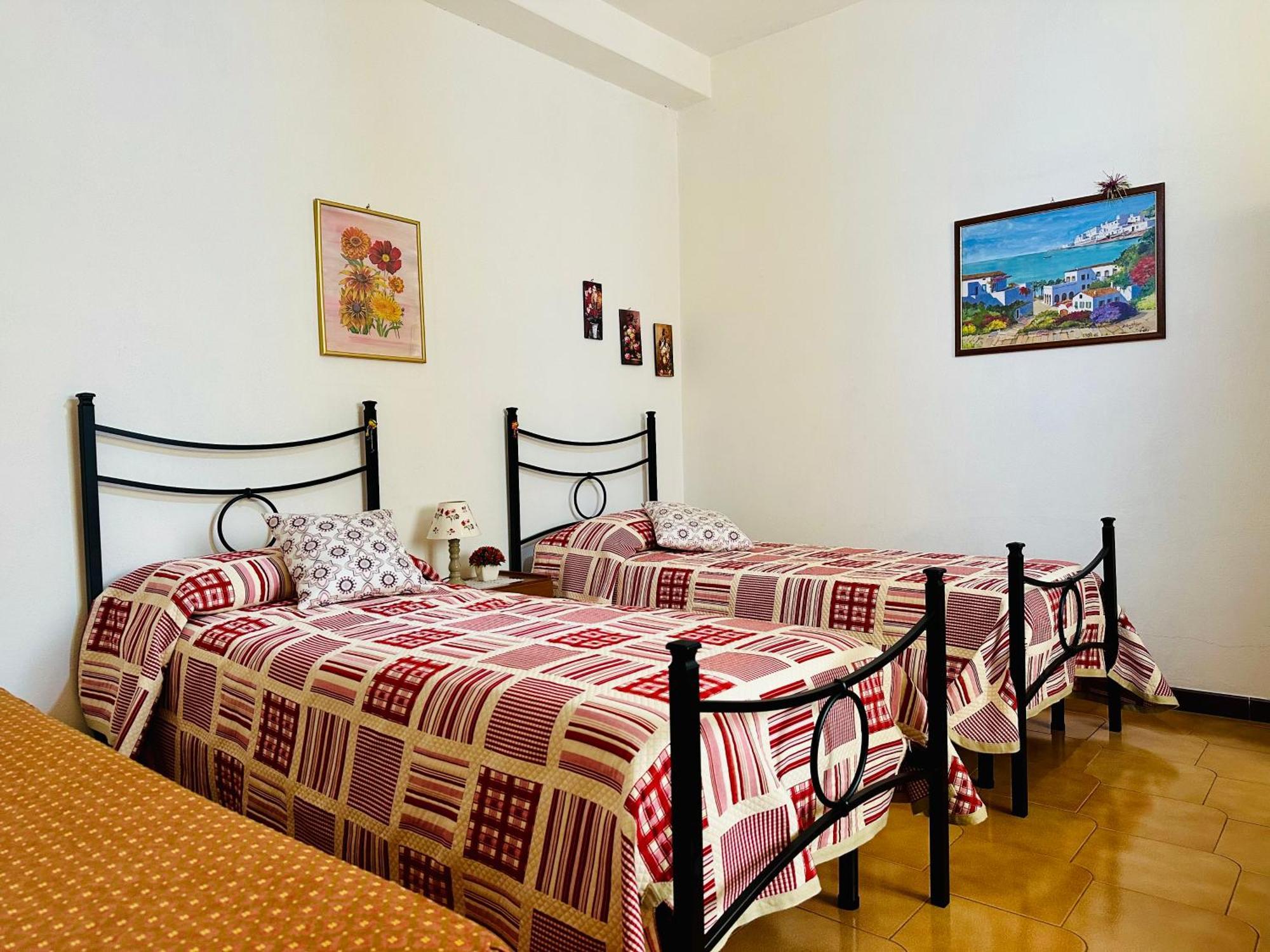 Villa Il Melograno Badesi Esterno foto