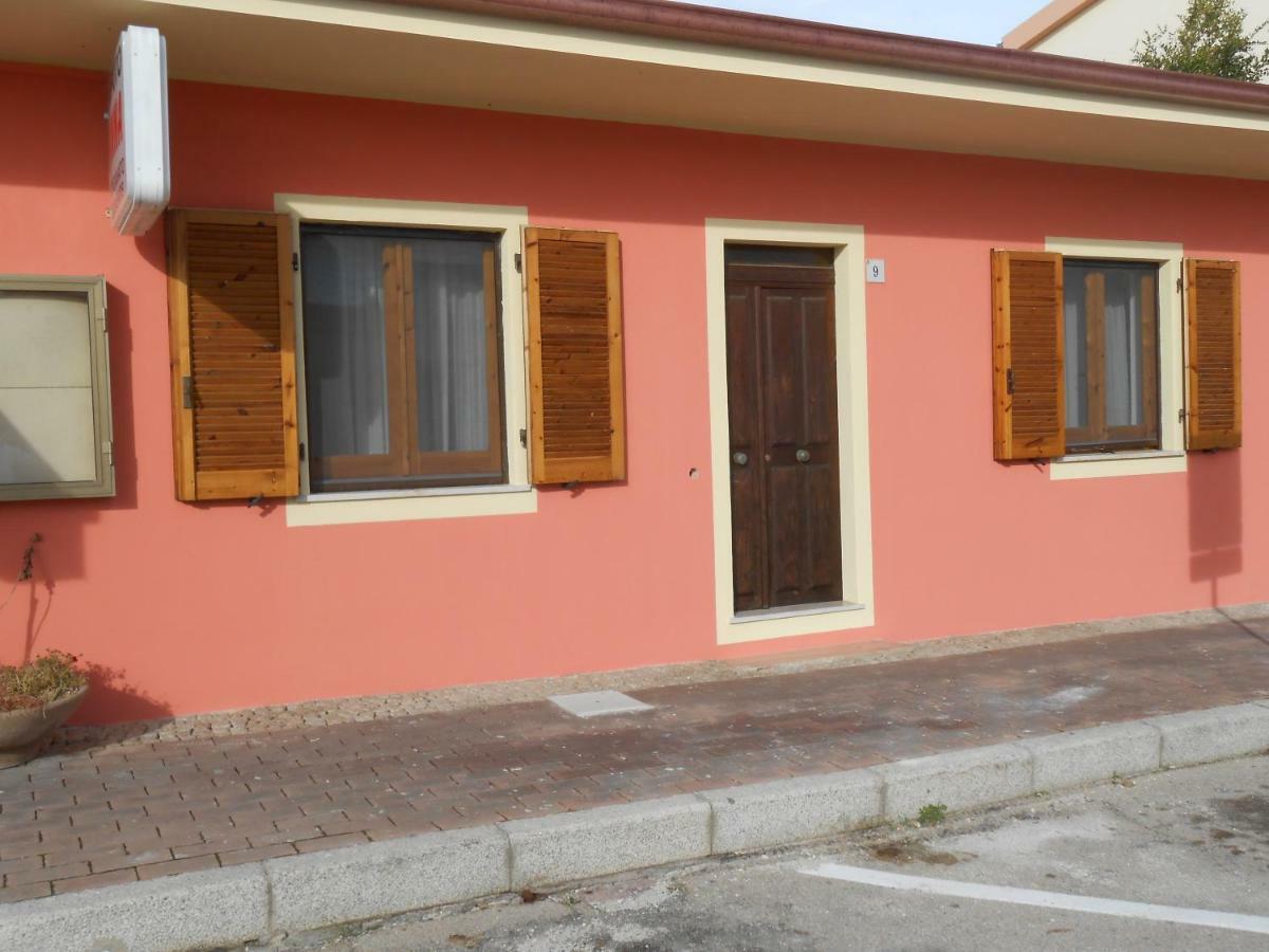 Villa Il Melograno Badesi Esterno foto